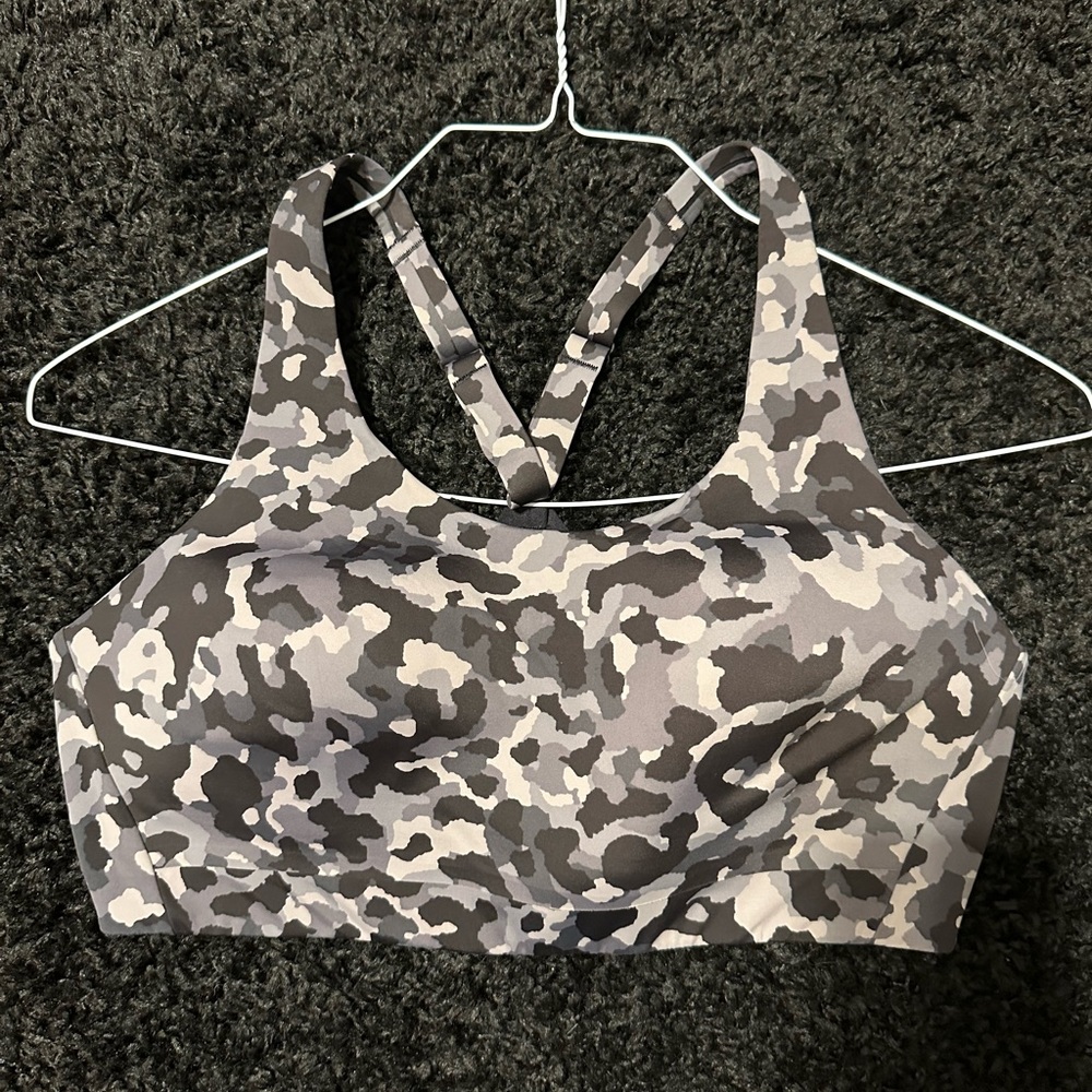 Athleta Ultimate Printed Bra Camo Gray Black Woman's Size 38C